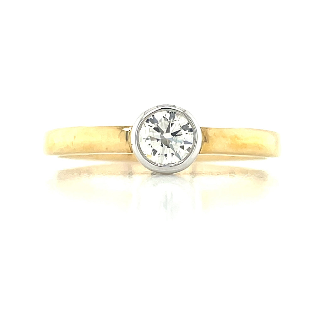 9k B/Tne Solitaire Diamond R/O Ring john-franich-jewellers-nz