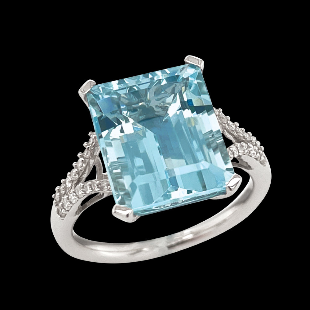 9K White Gold Aquamarine & Diamond Ring