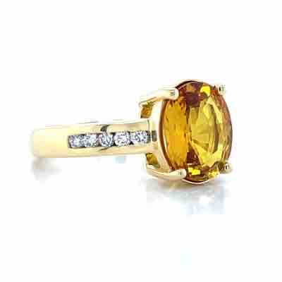 18K Yellow Gold Yellow Sapphire & Diamonds Ring