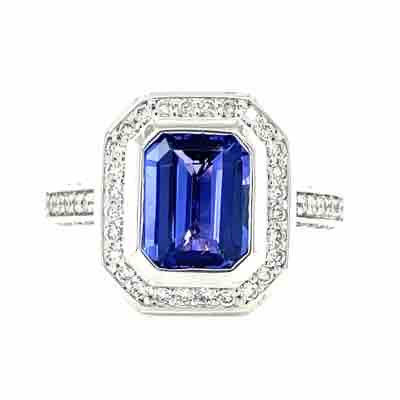 18K White Gold Tanzanite & Diamonds Ring