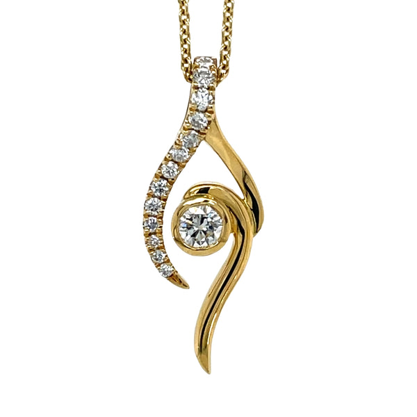 18k Yellow Gold Diamond Pendant