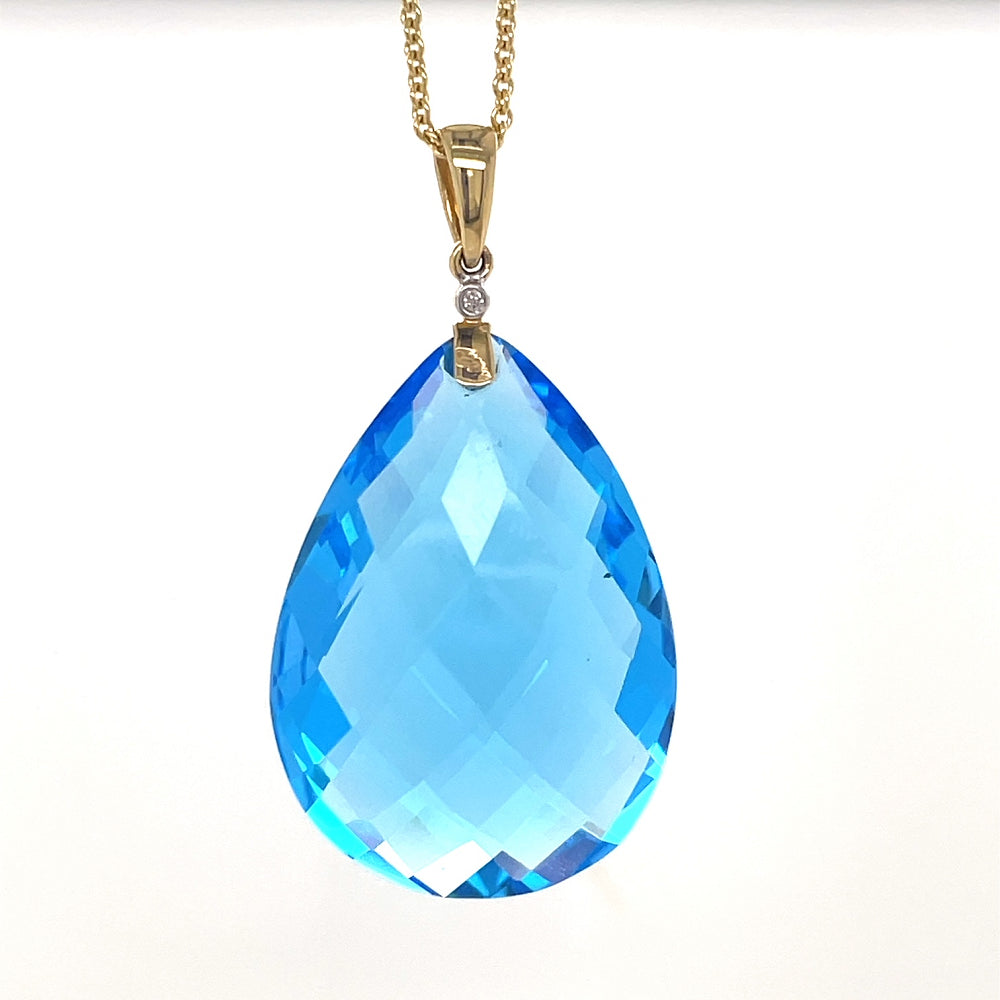 9k Yellow Gold 25.88ct Sky Blue Topaz Pendant