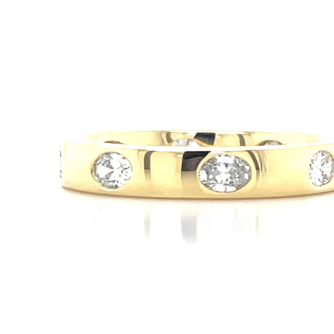 18k Yellow Gold 0.86ct Oval Diamonds Band Ring